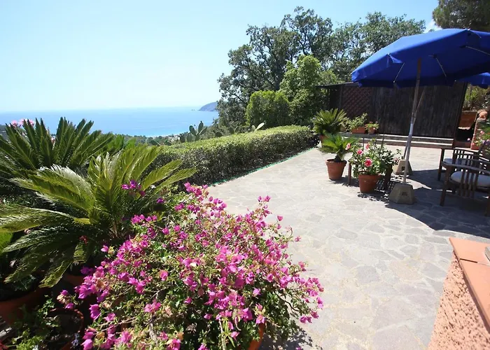 Ca' La Stella Sea-view Aparthotel Porto Azzurro